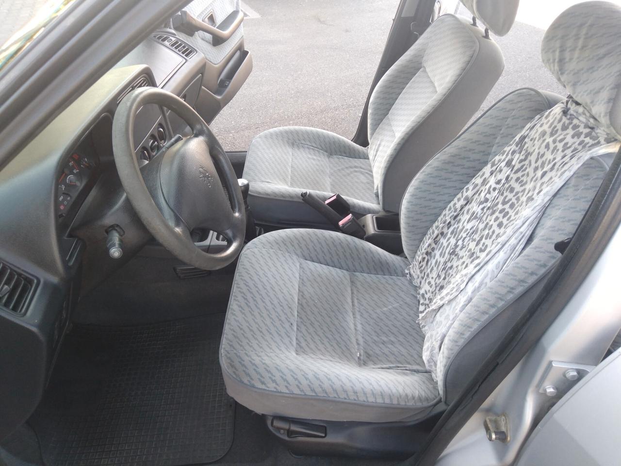 Peugeot 306 1.6i 88cv cat 5 porte XT x neopatentati