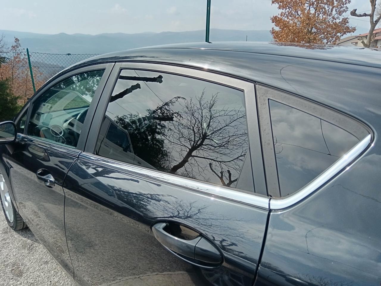 Ford Fiesta 1.4 TDCI 68CV TITANIUM NUOVISSIMA