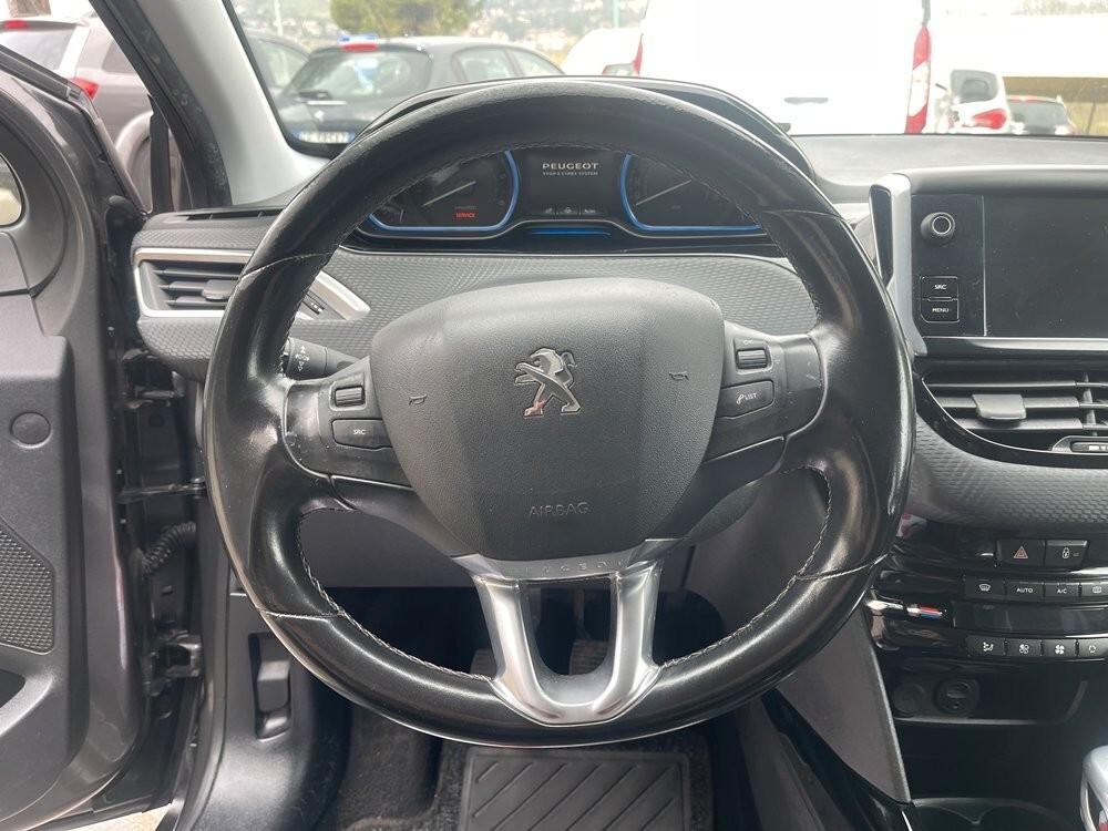 Peugeot 2008 BlueHDi 120 S&S Black Matt NEO PATENTATI