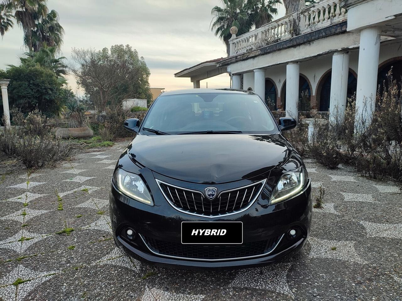 Lancia Ypsilon GOLD HYBRID 1.0 FIREFLY 70 CV S&S 6 MARCE CARPLAY