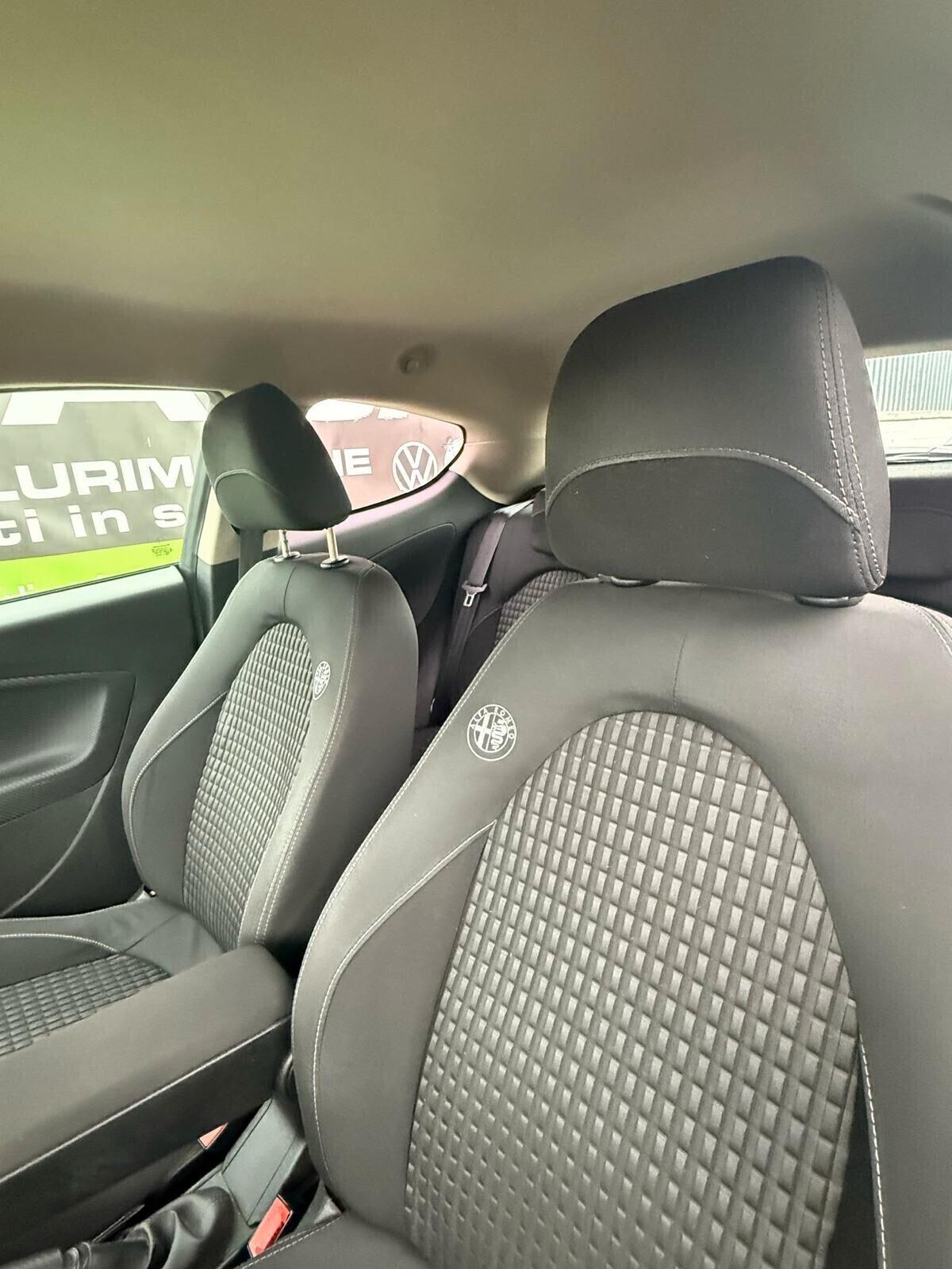 Alfa Romeo MiTo 1.3 JTDm-2 95 CV S&S Distinctive Sport Pack