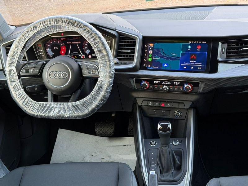 Audi A1 A1 Sportback 30 116cv s-tronic SLINE led multicolor BLU Navarra