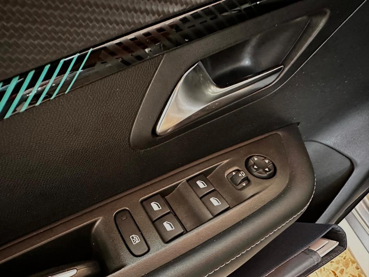 Peugeot 208 PureTech 100 Stop&Start Allure