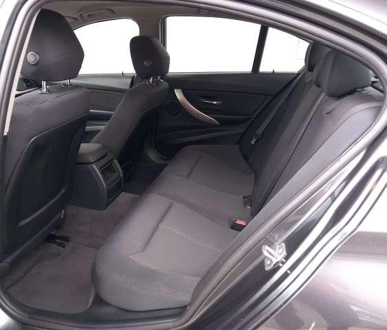 BMW 318 Serie 3 F30 2011 Berlina 318d