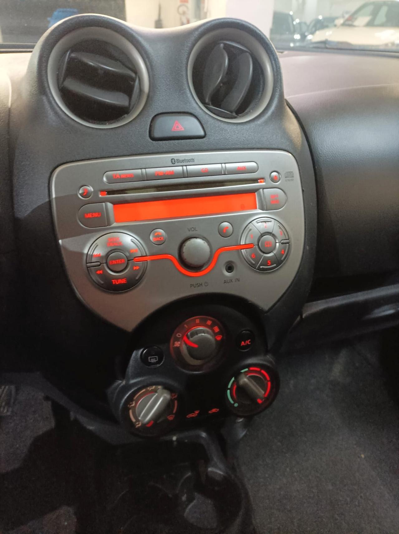 Nissan Micra 1.2 -solo 126.000KM-2012