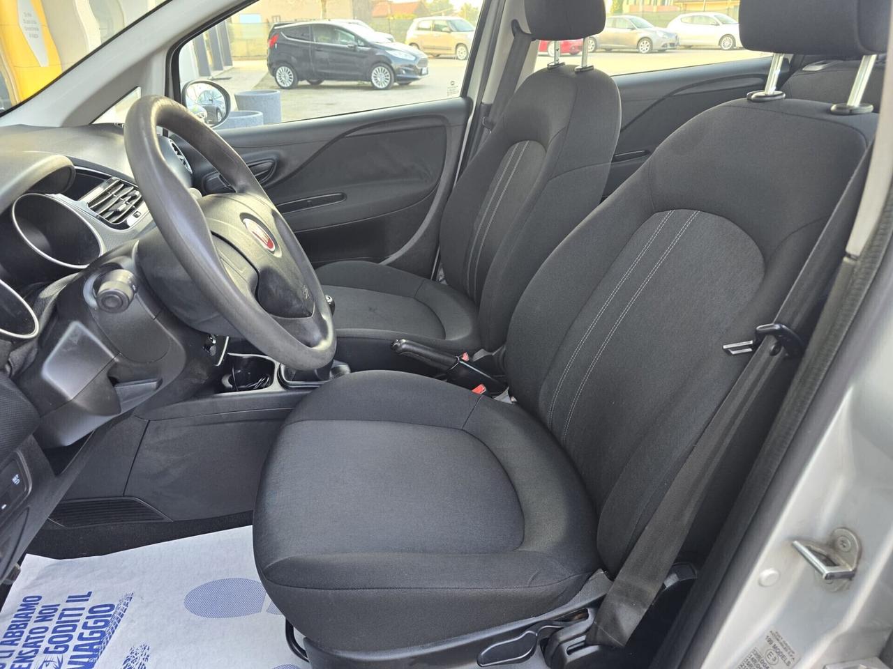 Fiat Punto 1.3 MJT 75 CV 5 porte 2015