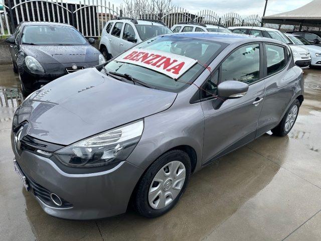 RENAULT Clio 1.2 75CV 5 porte Wave