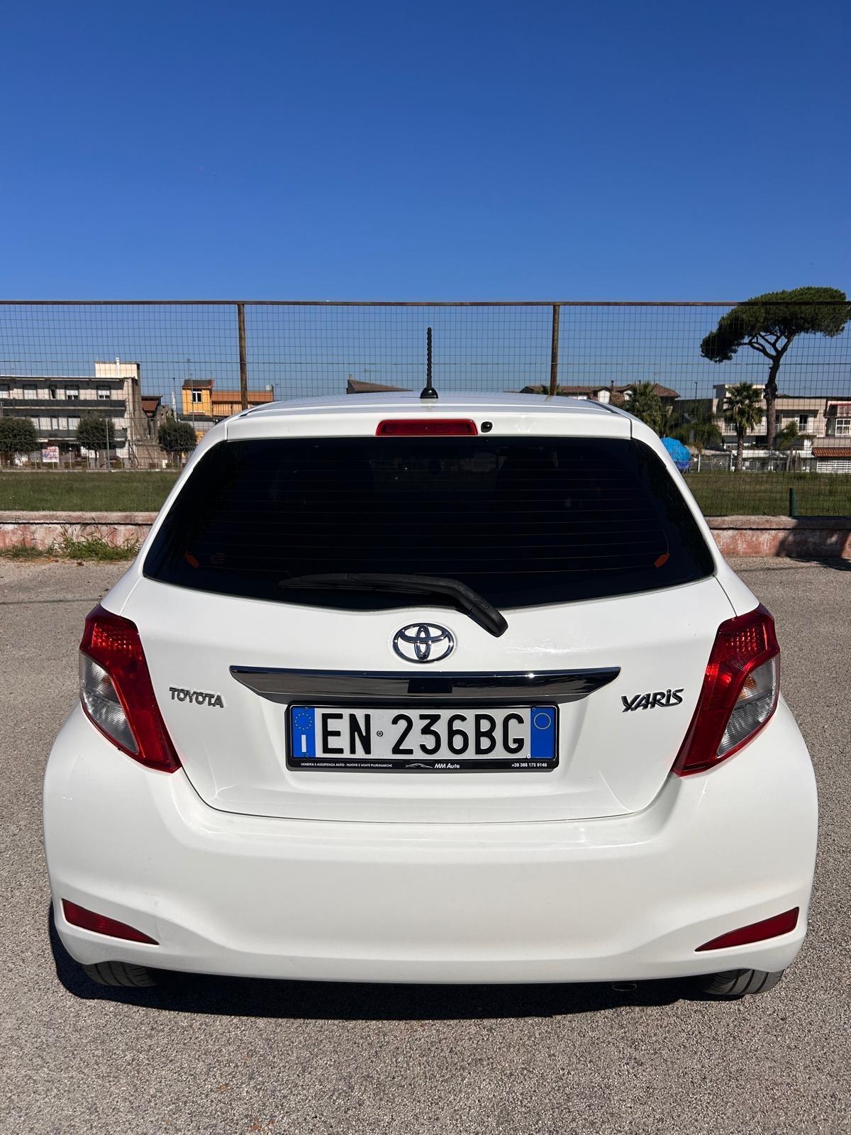 Toyota Yaris 1.4 D-4D 5 porte Lounge