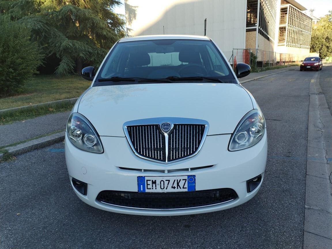 Lancia Ypsilon 1.2 Fire Unyca 76000km 4/2012 euro 5 consegna con tagliando e distribuzione