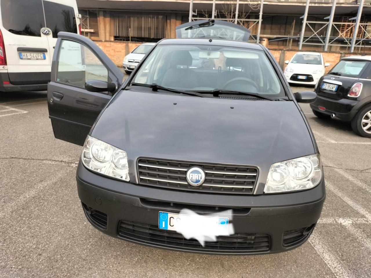 Fiat Punto 1.2i benzina euro 4 OK NEOPATENTATI