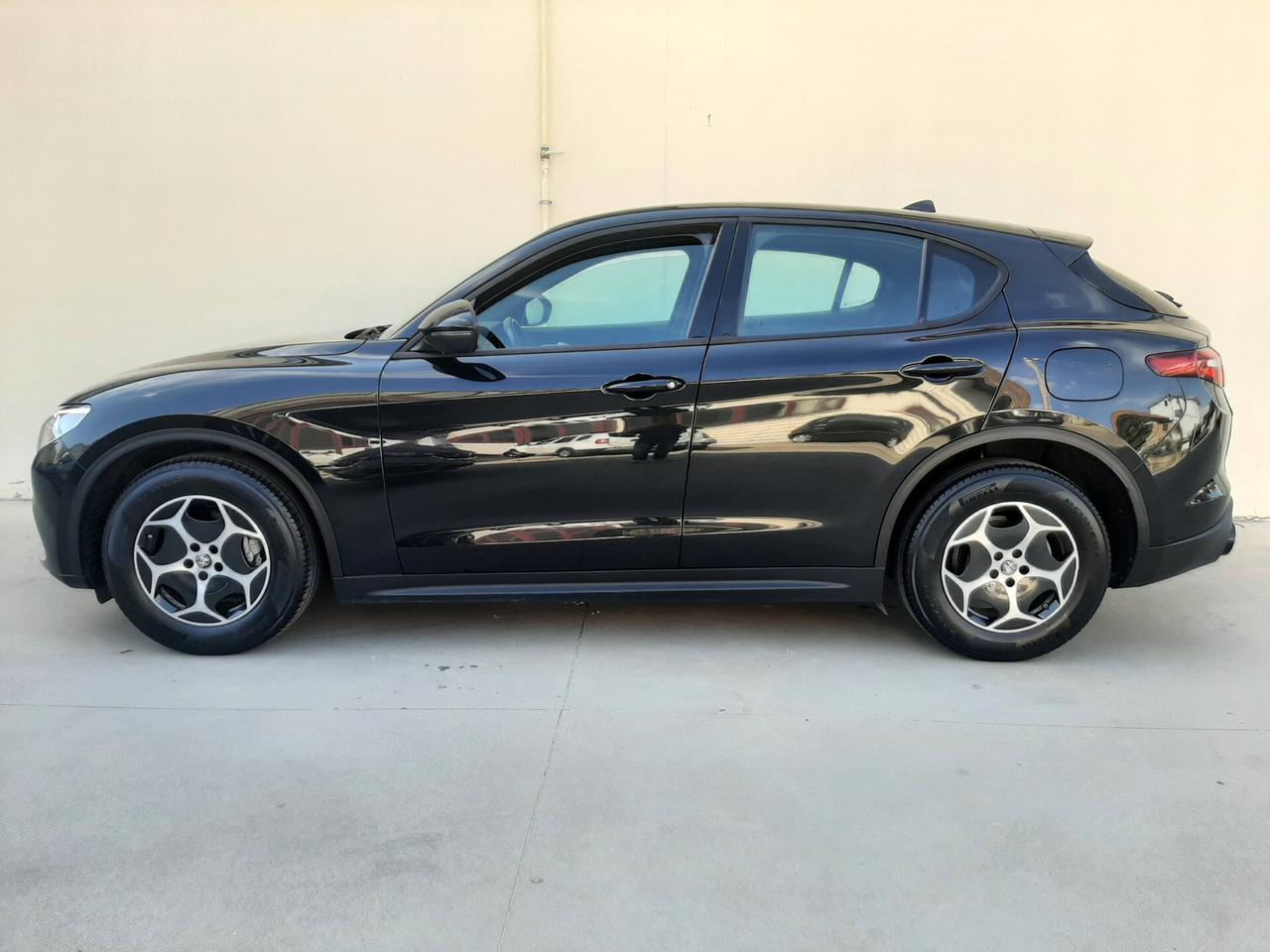 Alfa Romeo Stelvio 2.2 TD 160 CV AT8 RWD Business