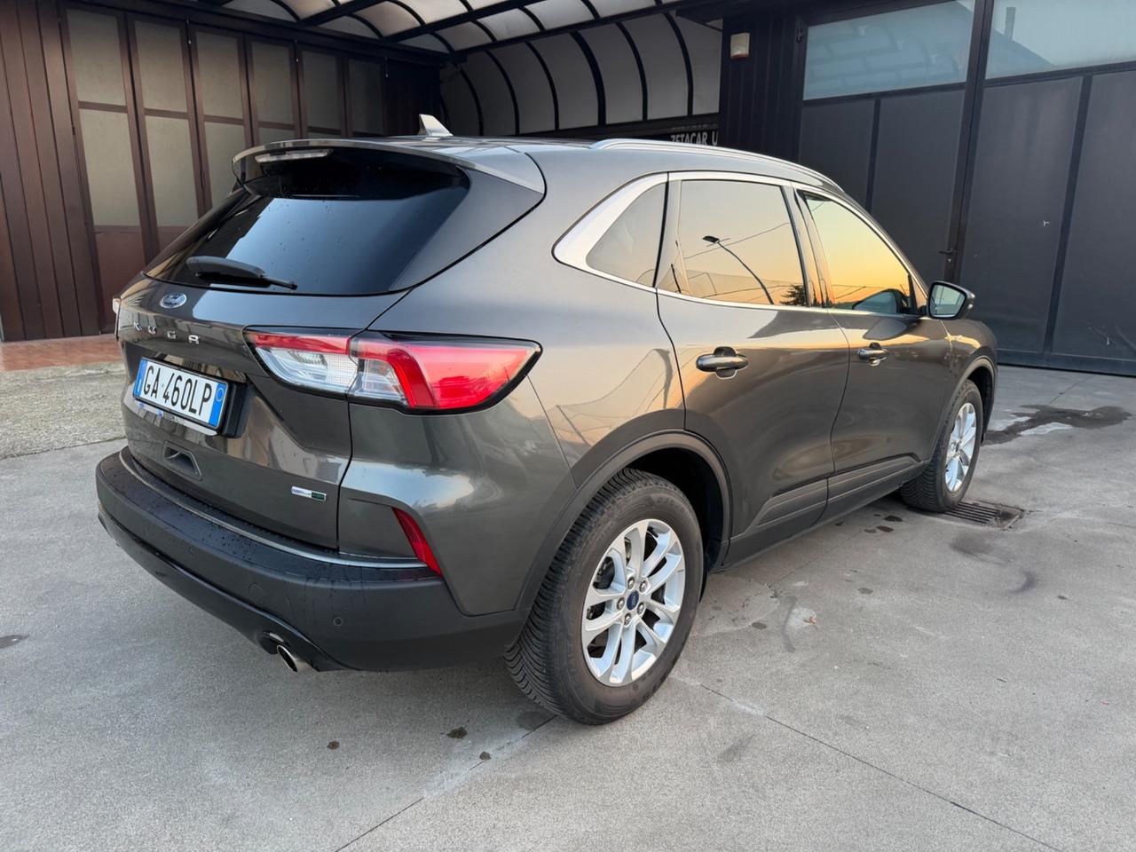 Ford Kuga 2.0 EcoBlue Hybrid 150 CV 2WD ST-Line