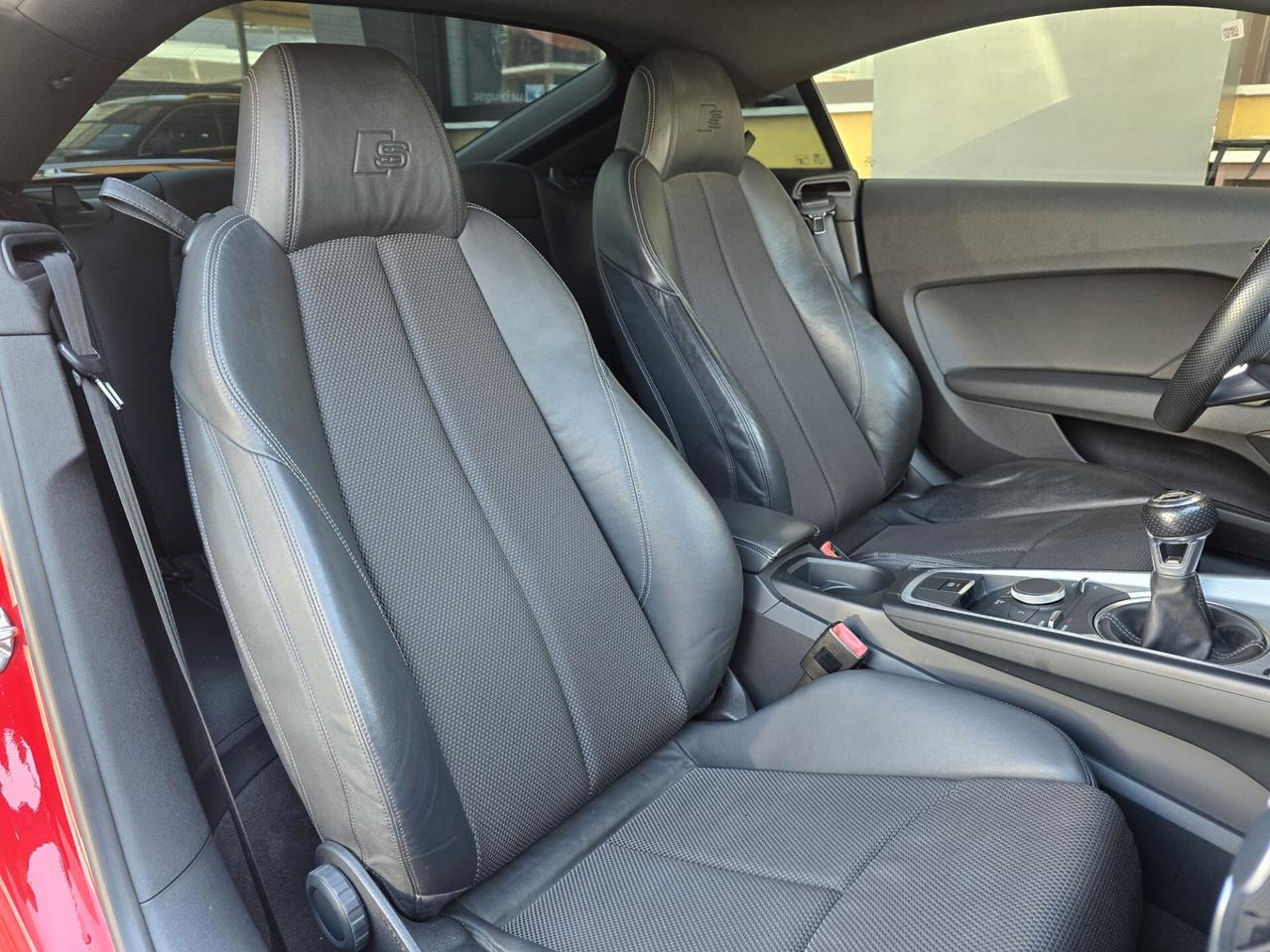 Audi TT Coupé 2.0 TDI ultra S line