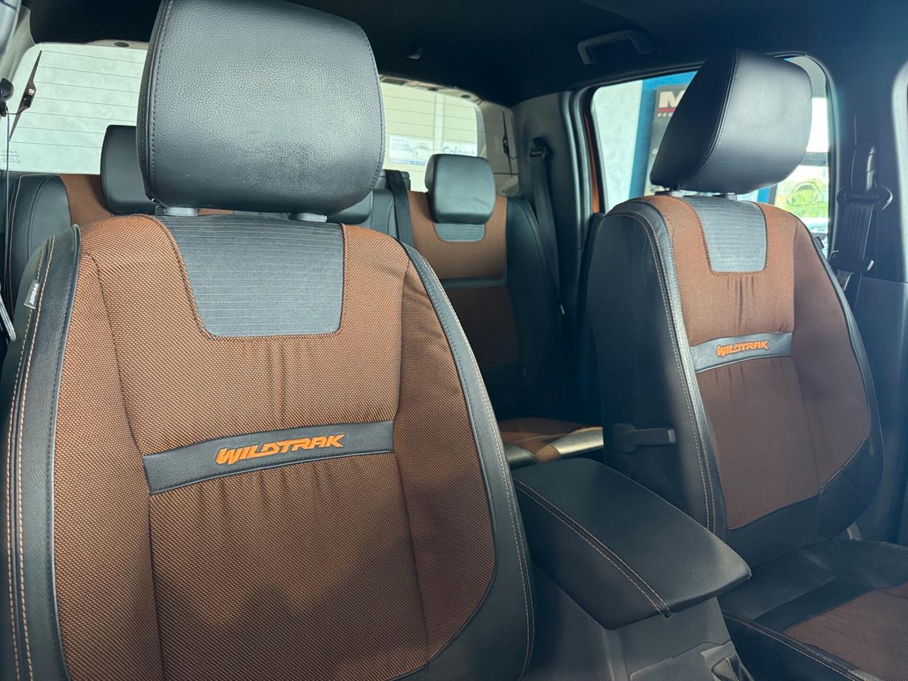 Ford Ranger 3.2 tdci double cab Wildtrak 200cv auto Nav App conn 18" (+Iva)