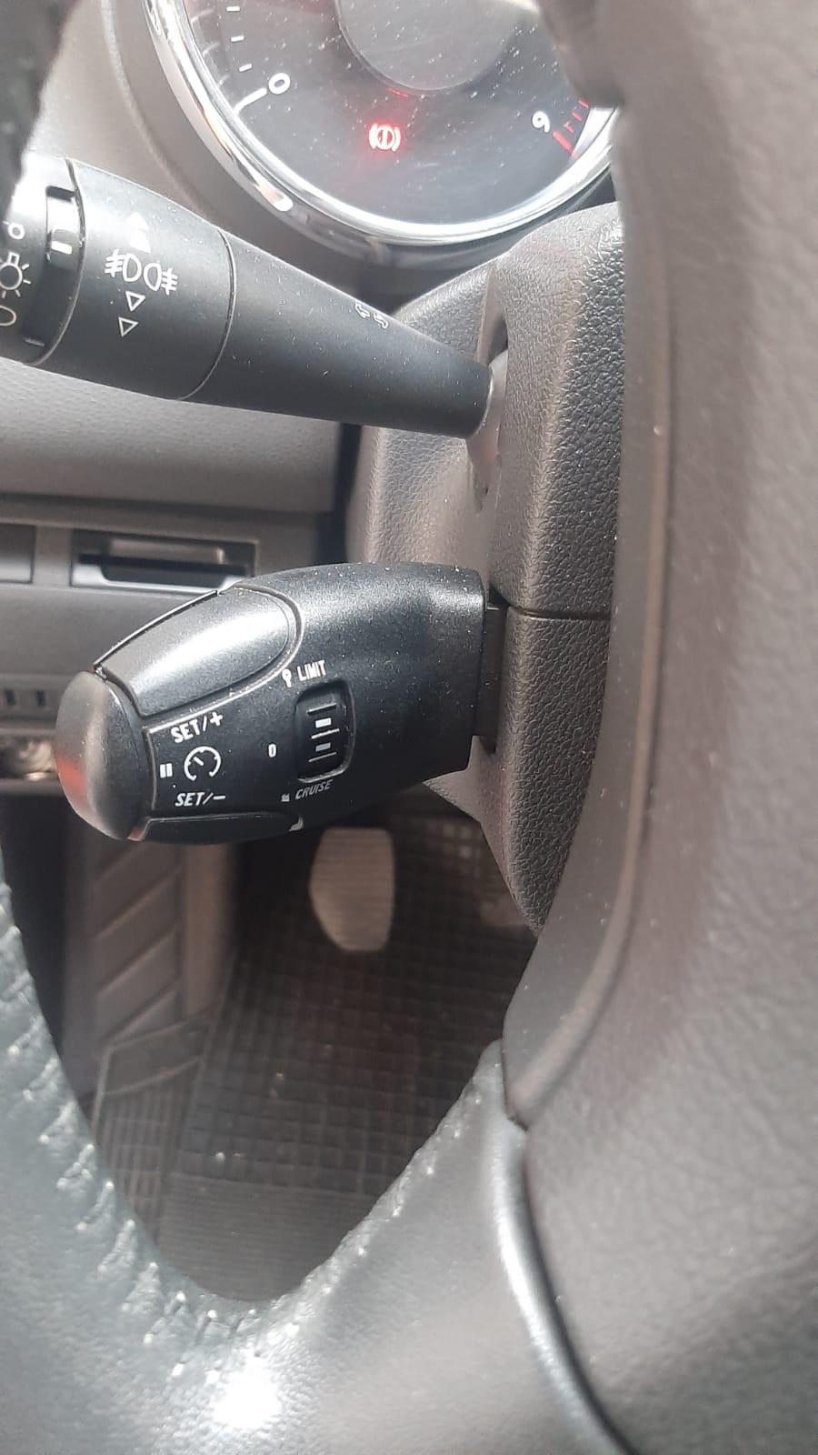 Peugeot 3008 1.6 HDi 112CV Access