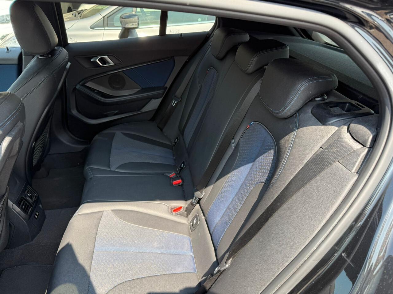 Bmw 116 118d 5p. Msport