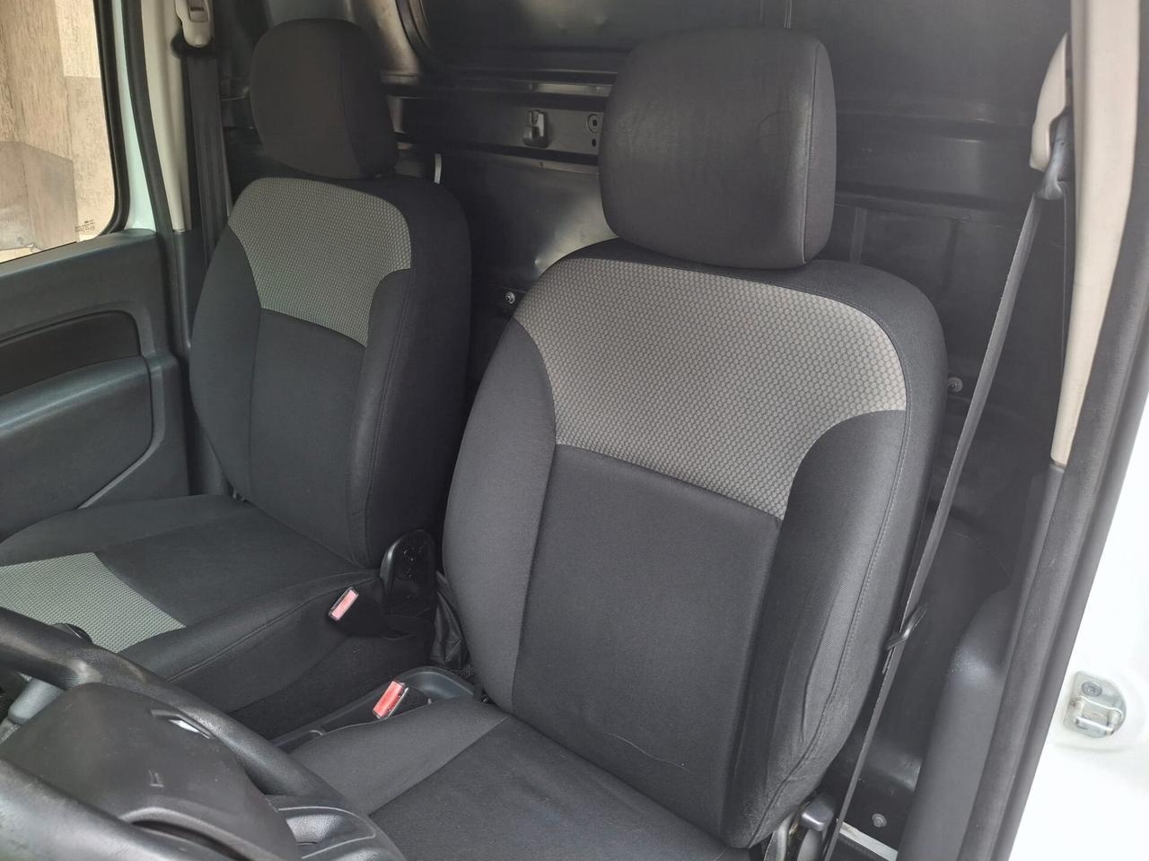Renault Kangoo 1.5 dCi 90CV S&S 4p. Express Energy Ice TETTO APRIBILE