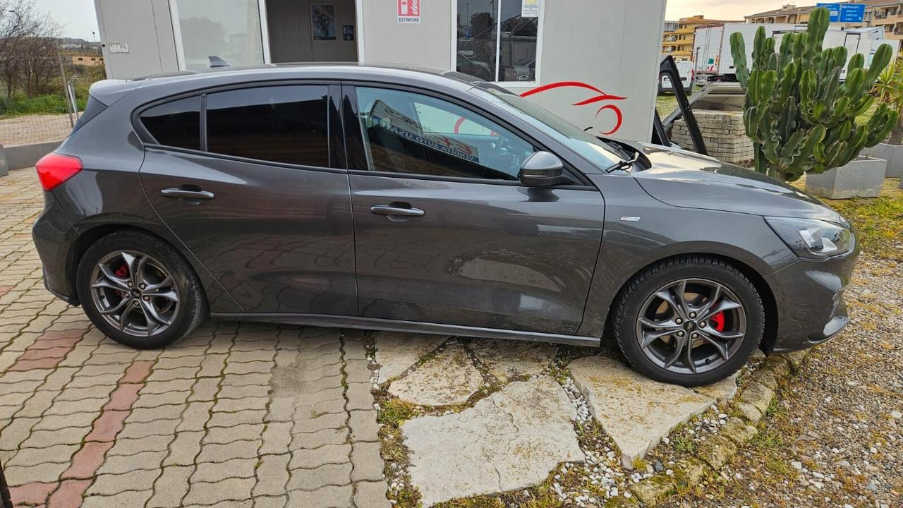 Ford Focus 1.0 EcoBoost Hybrid 125 CV 5p. ST Line Design