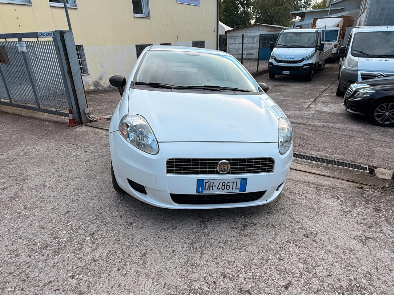 Fiat Grande Punto MJT Autocarro 4 posti
