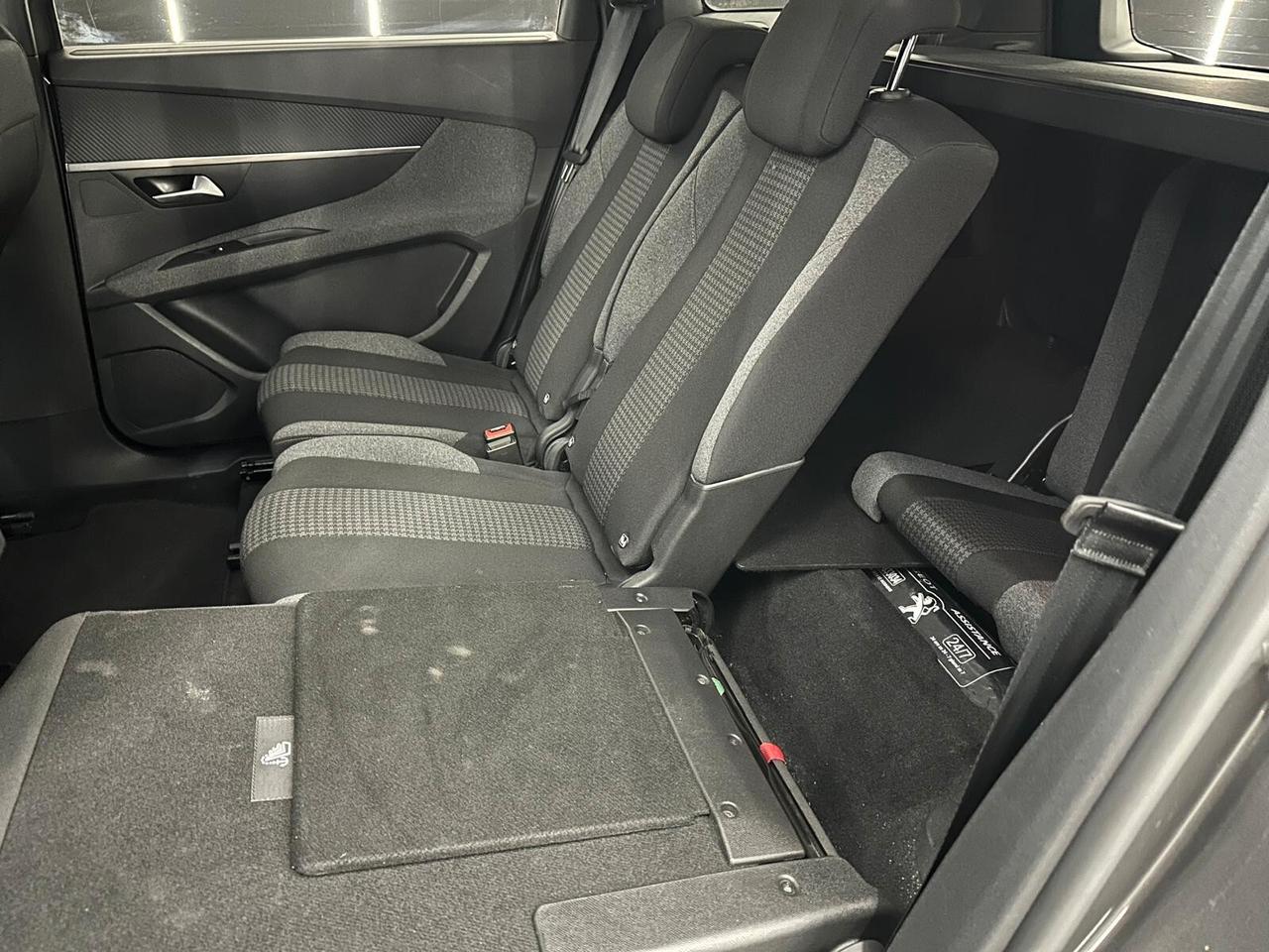 Peugeot 5008 BlueHDi 130 S&S EAT8 Allure Pack
