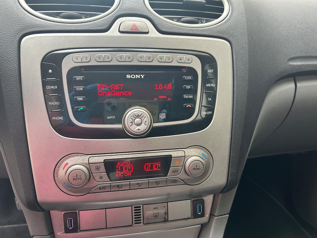 Ford Focus 1.6 TDCi (110CV) 5p. Tit. DPF