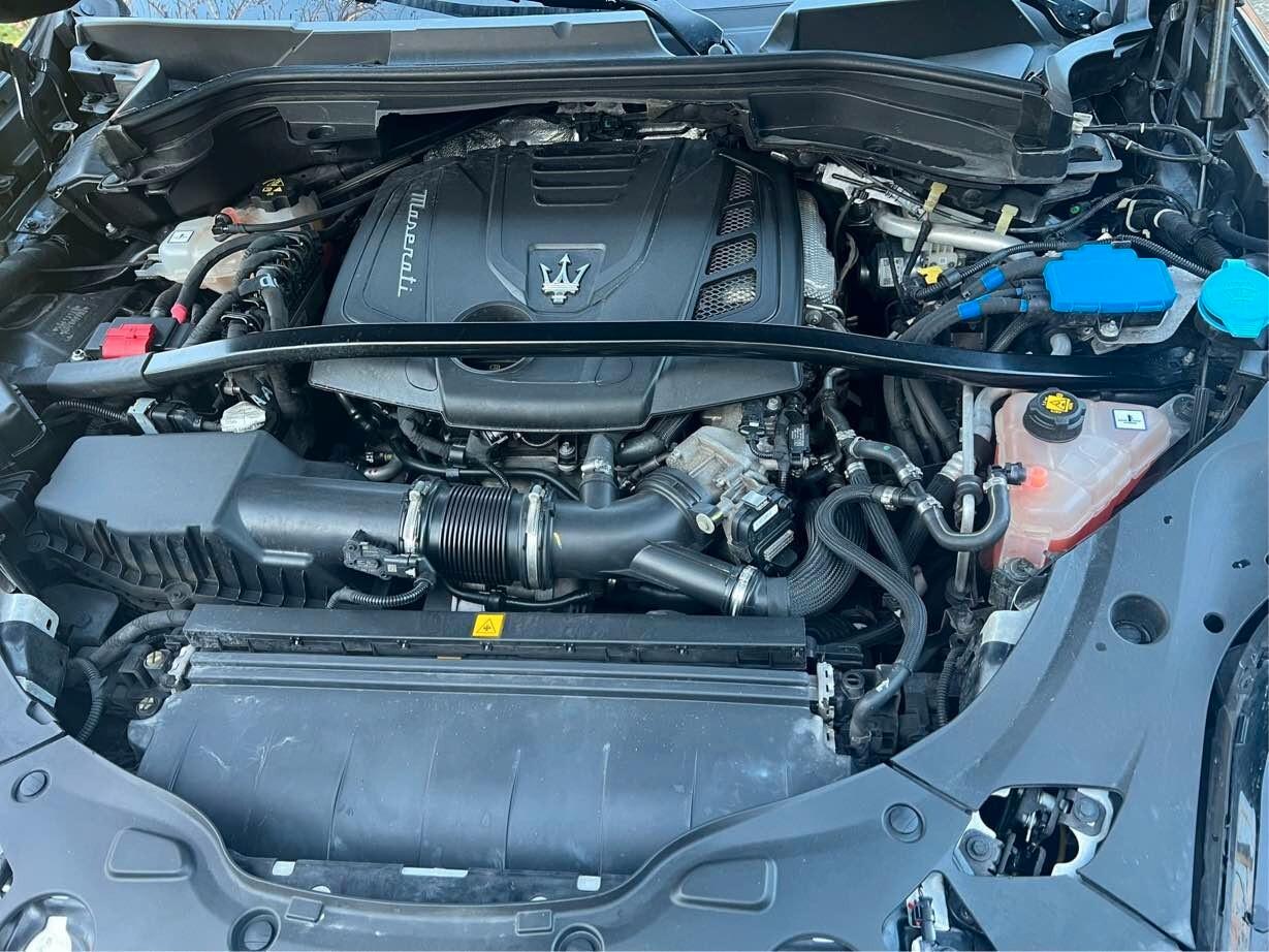 Maserati Grecale MHEV 330 CV AWD Modena