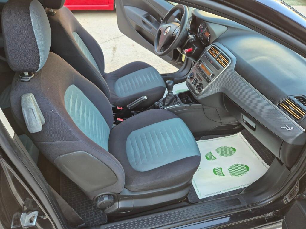 Fiat Grande Punto 1.4 BENZ 3-PORTE
