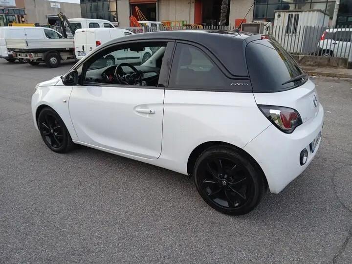 Opel Adam 1.2 70 CV