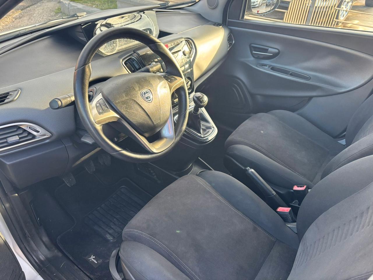 Lancia Ypsilon 1.3 MJT 16V 95 CV 5 porte S&S Gold