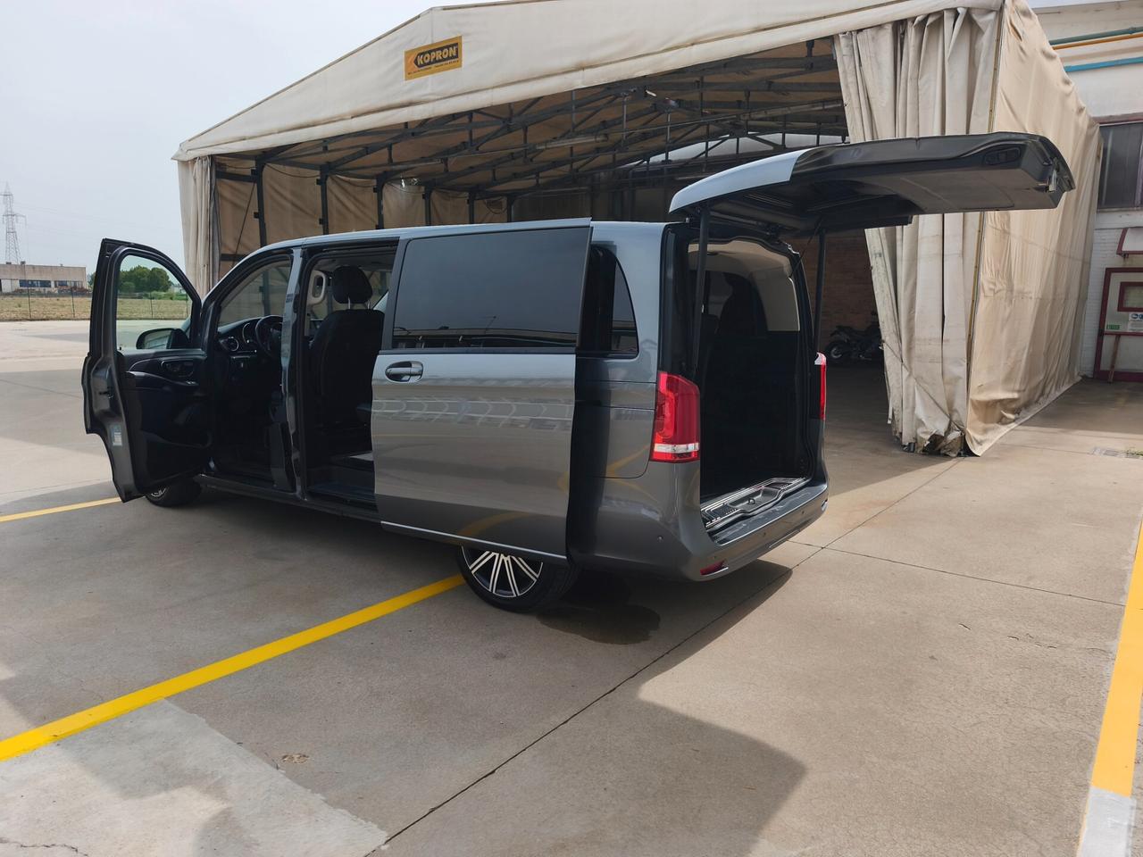 Mercedes-benz V 300 d Automatic Premium Long -8 POSTI