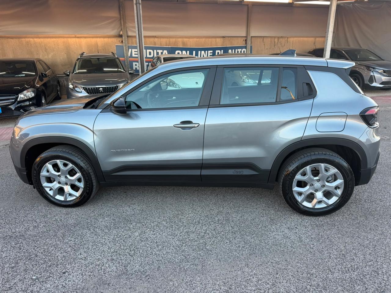 Jeep Avenger 1.2 Turbo 100 CV Summit