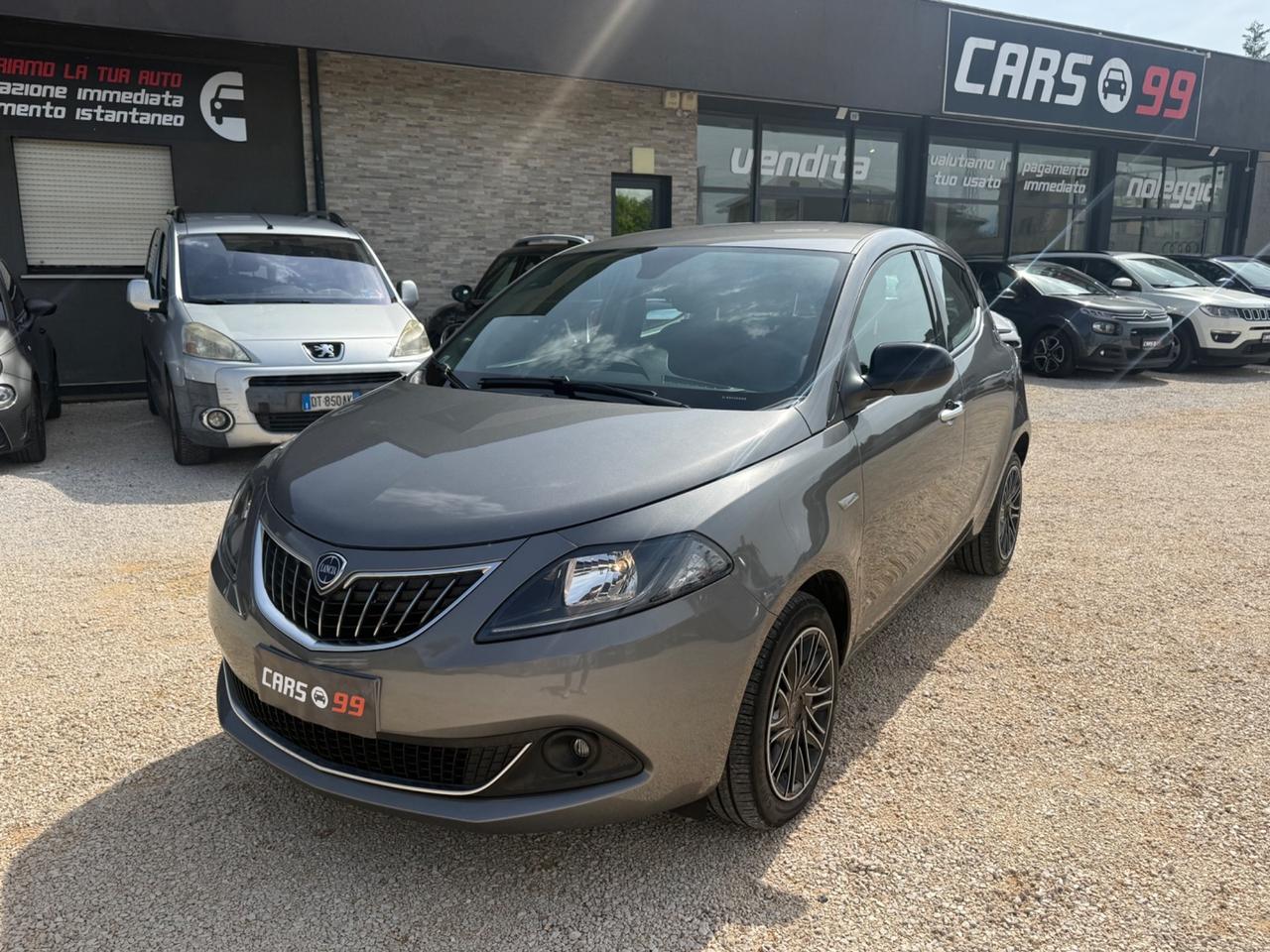 Lancia Ypsilon 1.0 FireFly 5 porte S&S Hybrid Alberta Ferretti