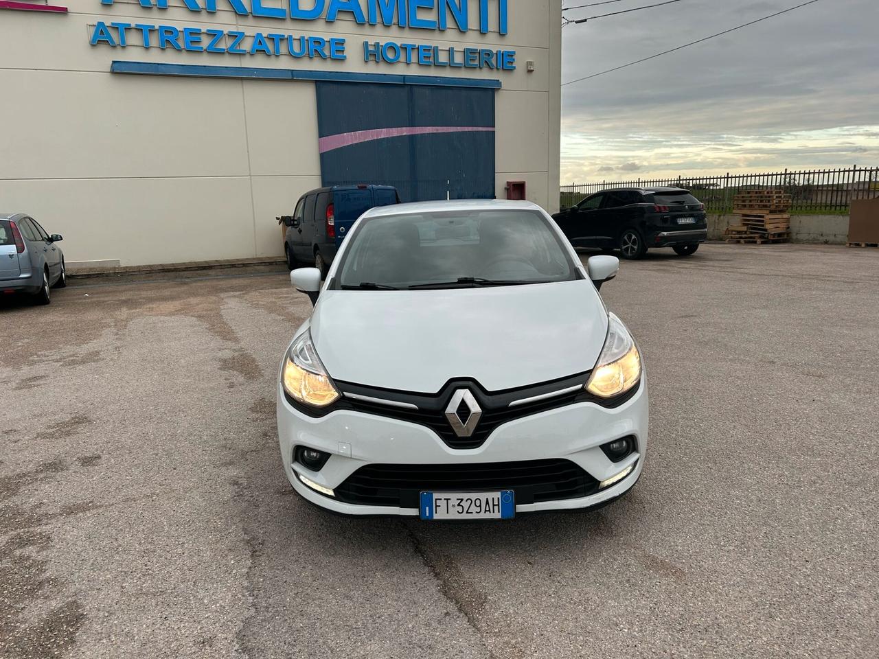 Renault Clio TCe 12V 90 CV GPL 5 porte Business