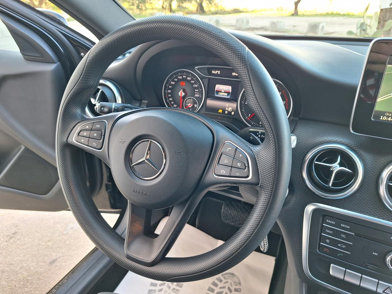 Mercedes-benz A 180 d Automatic Executive 2016