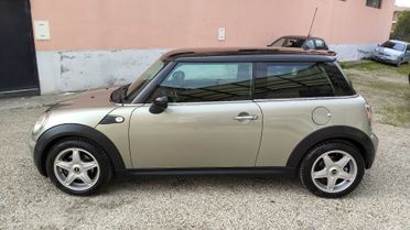 Mini 1.6 16V Cooper Chili