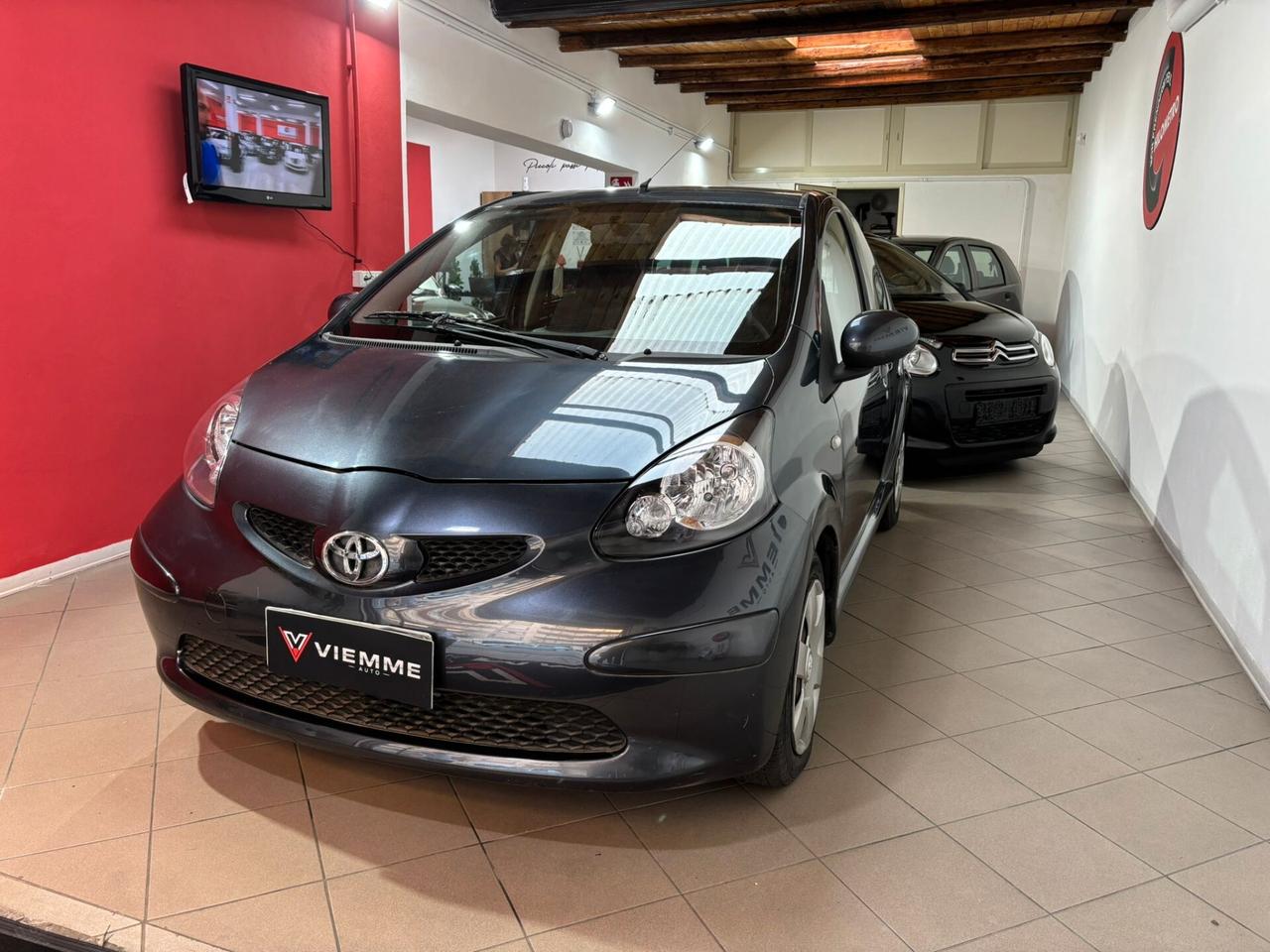 Toyota Aygo 1.0 12V VVT-i 5 porte Sol