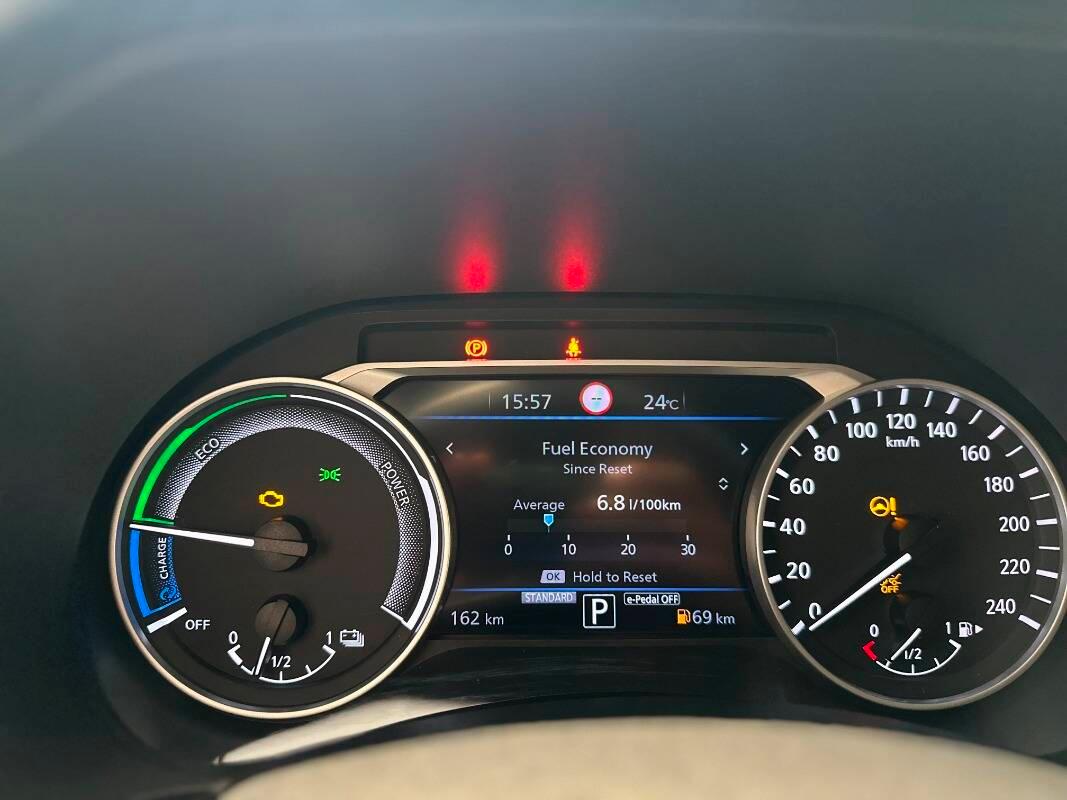 Nissan Juke 1.6 hev N-Connecta