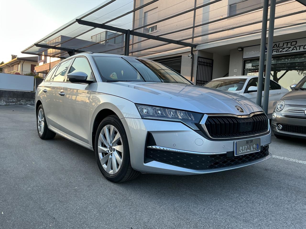 Skoda Octavia 2.0 TDI 150 CV DSG Wagon Selection - KM 22.000