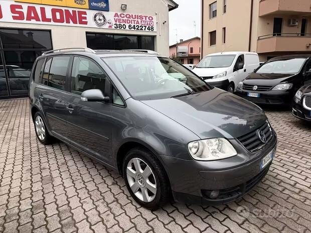 Volkswagen Touran 2.0 TDI 140cv Highline