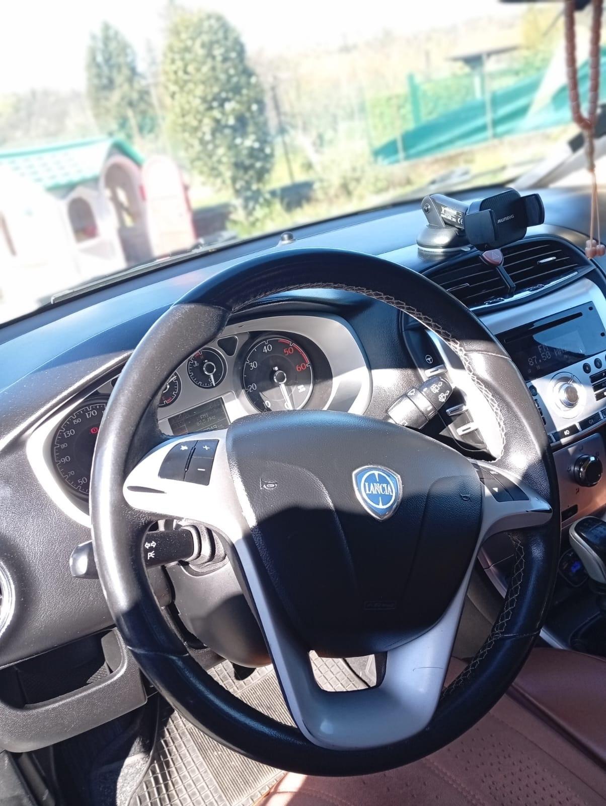 Lancia Delta 1.6 MJT DPF Platino