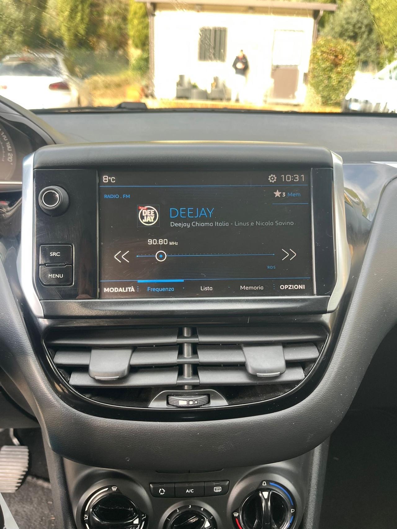 Peugeot 208 1.6 Diesel / Neopatentati / Euro 6