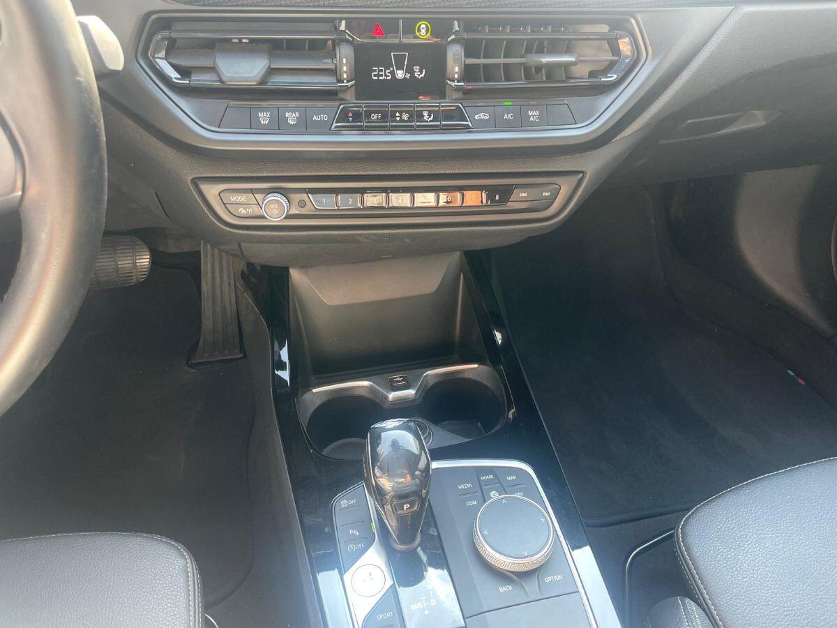 BMW 118i 140Cv. SPORT AUTOMATICA