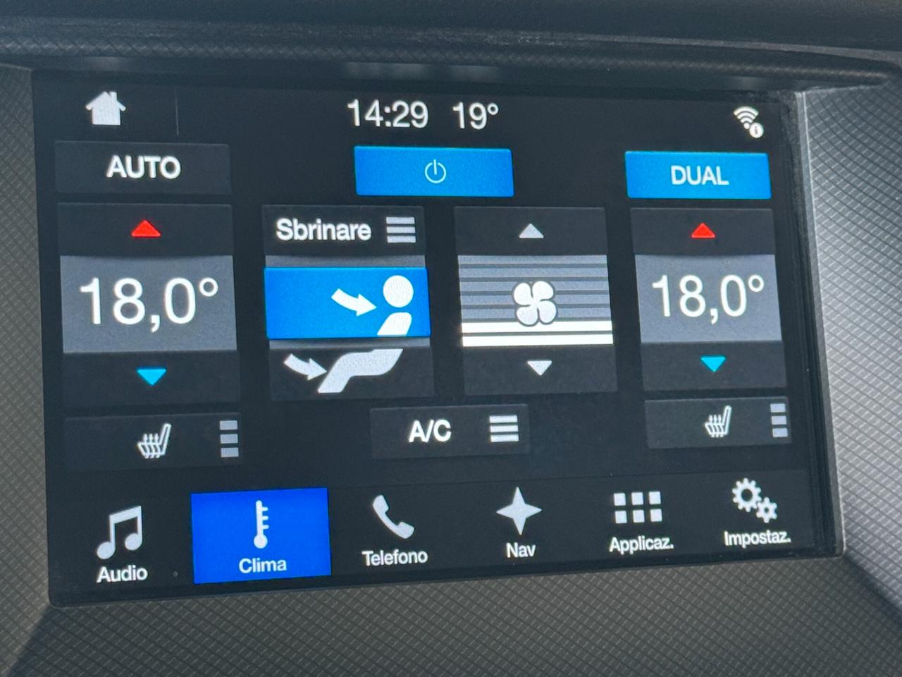 Ford Ranger 3.2 tdci double cab Wildtrak 200cv auto Nav App conn 18" (+Iva)