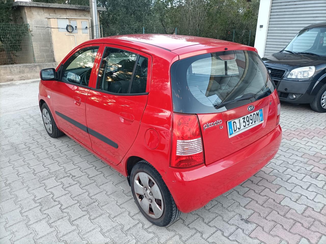 Kia Picanto 1.0 benzina/ok neopatentati