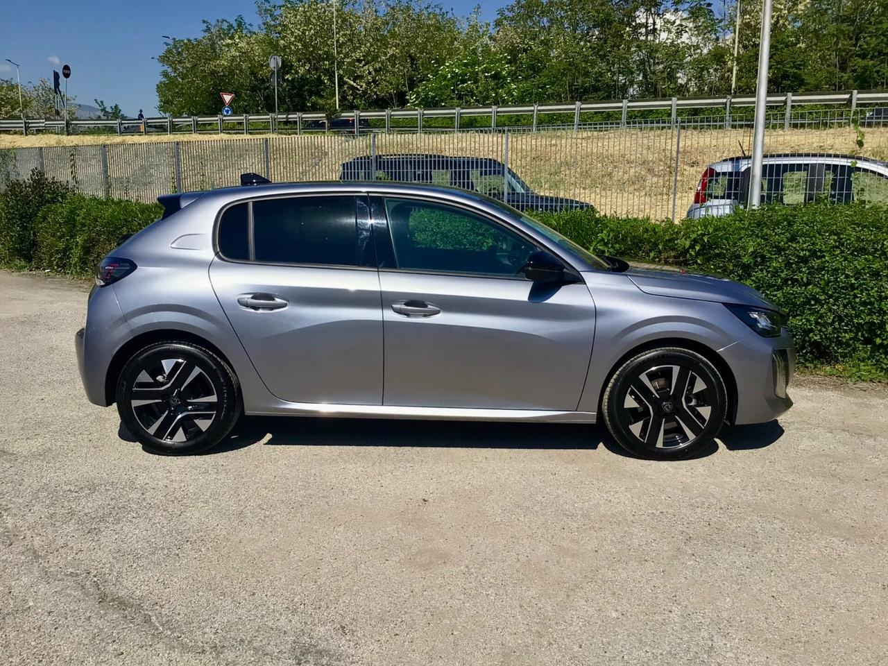 Peugeot 208 1.2 100cv Allure S&S