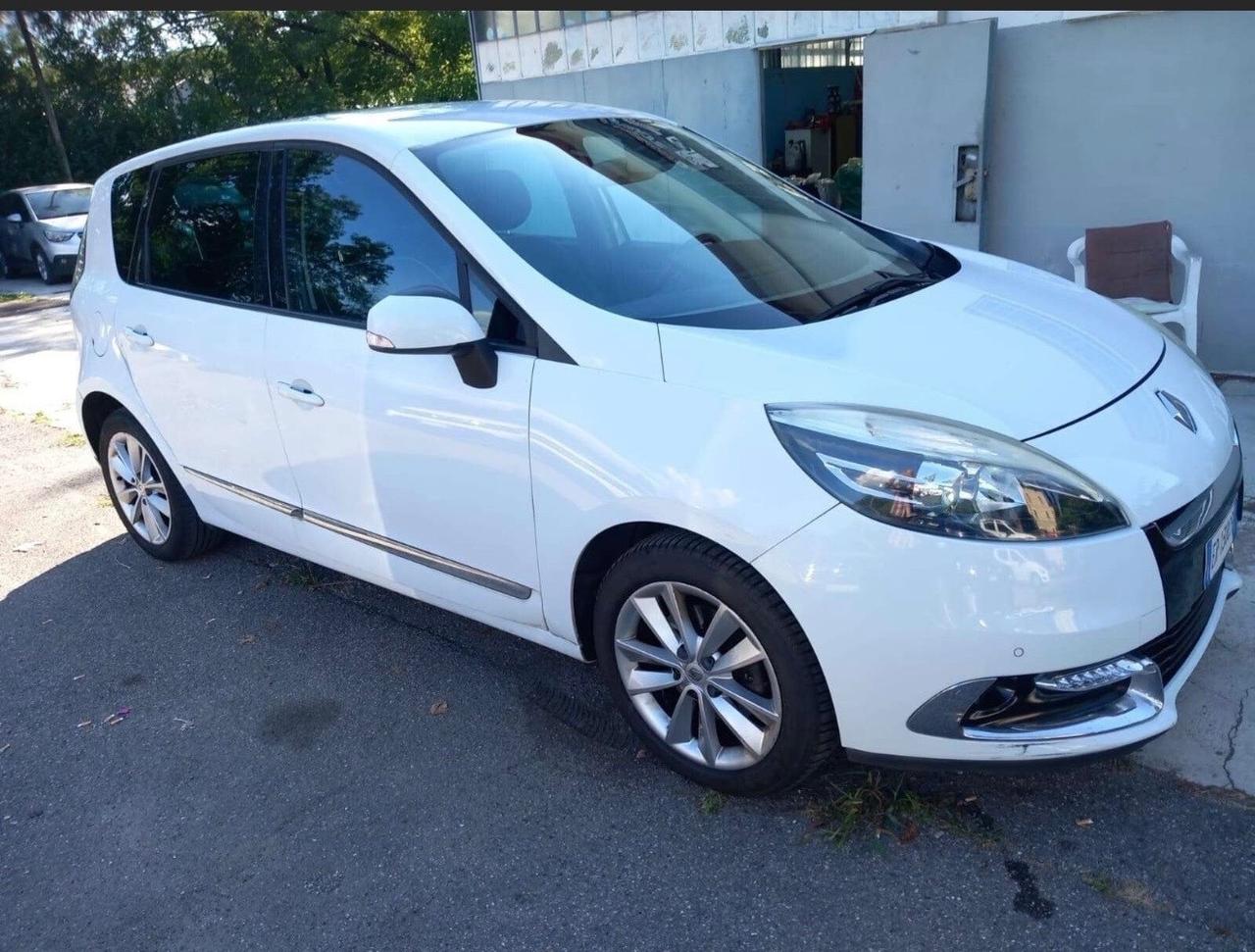 Renault Scenic Scénic XMod 1.5 dCi 110CV EDC Bose