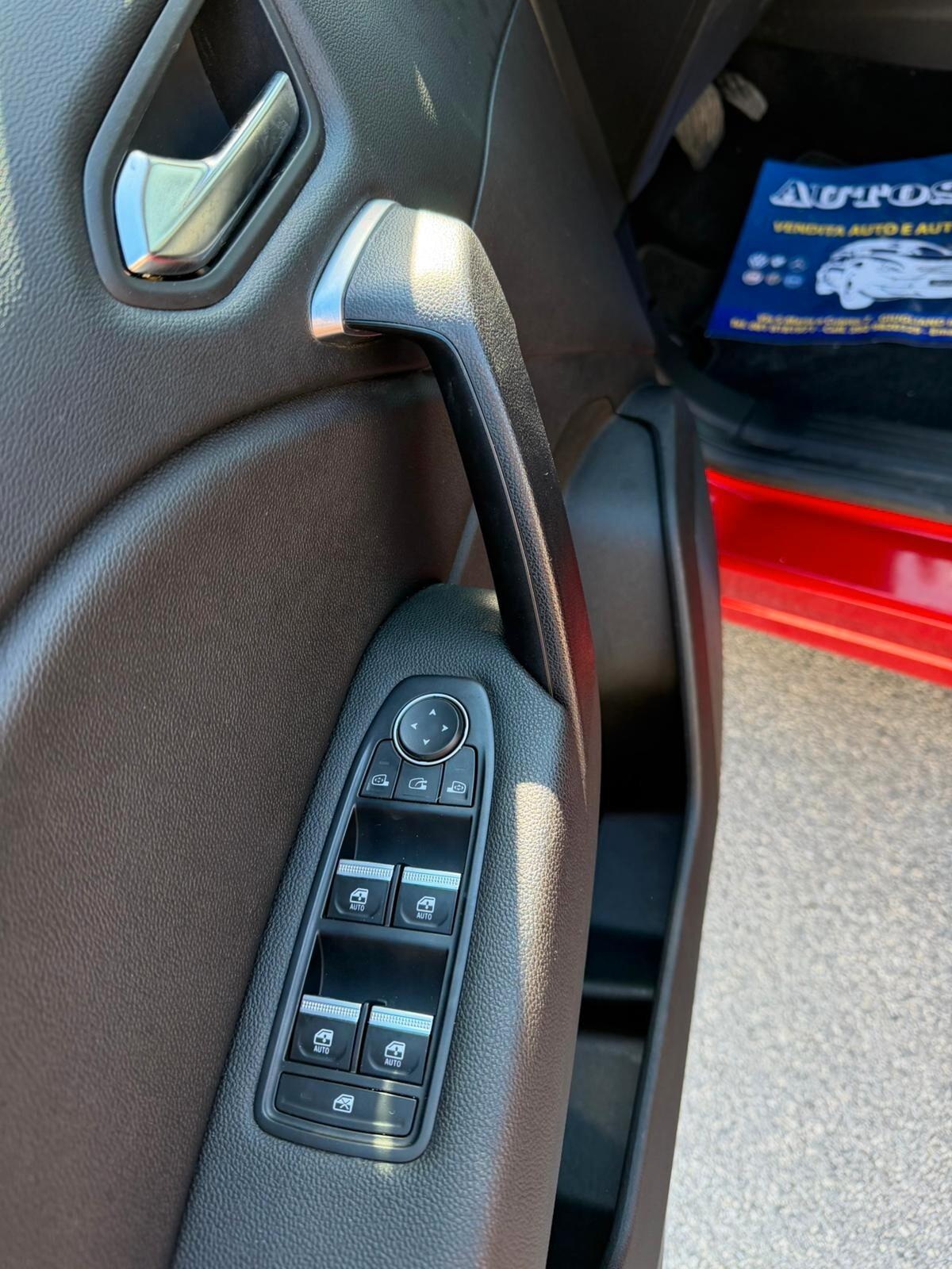 Renault Captur E-TECH PLUG-IN HYBRID 1.6 AUTOMATICA/NAVI/P