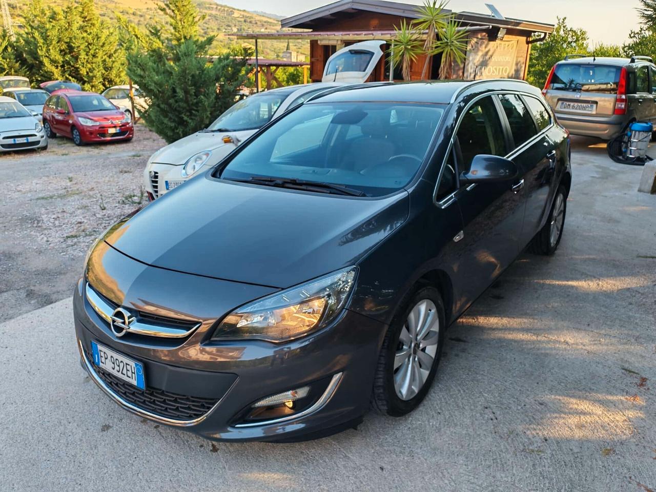 Opel Astra 1.4 Turbo 140CV Sports Tourer GPL Tech Cosmo