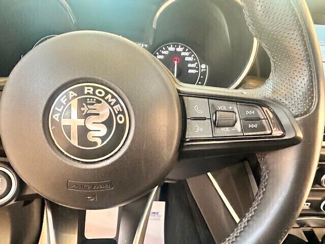 Alfa Romeo Stelvio 2.2 Turbodiesel 160 CV AT8 RWD Business