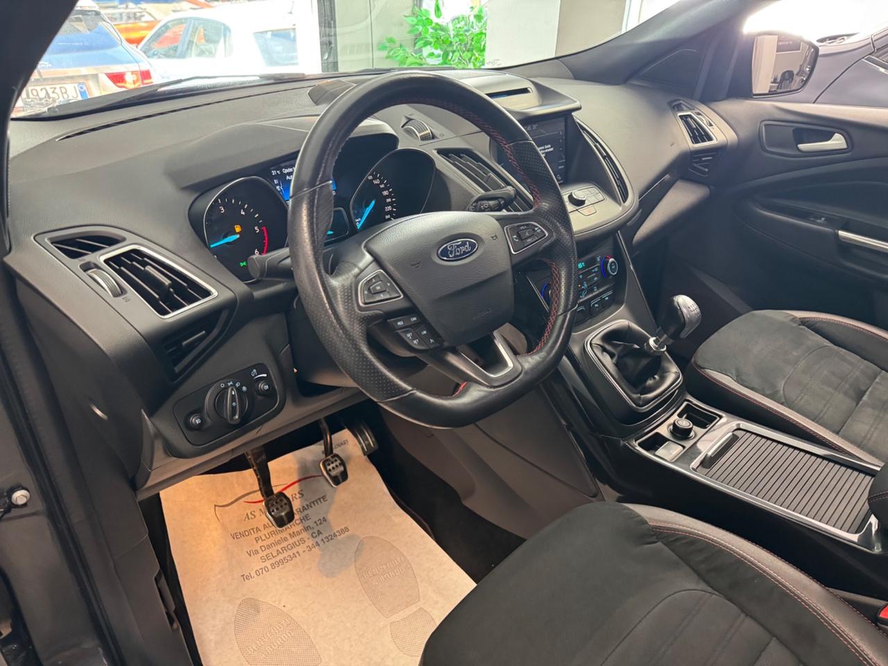 Ford Kuga 1.5 TDCI 120 CV S&S 2WD ST-Line